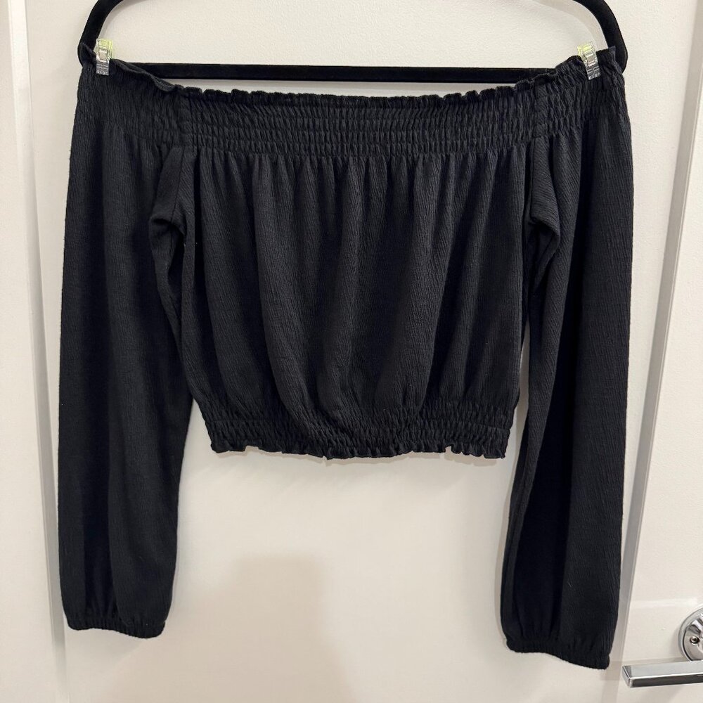 Women's Size XS Black Off-Shoulder Long Sleeve Summer Crop Top